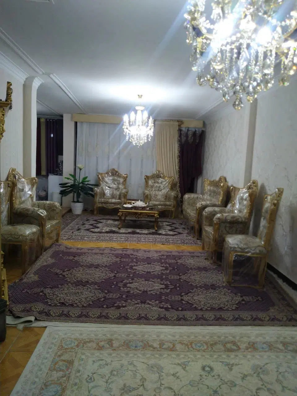 آپارتمان تک واحدی ۱۰۵ متری دو خوابه
