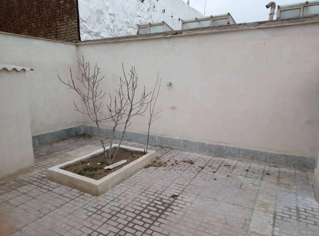ویلایی 110 متری دربست ادیب 29