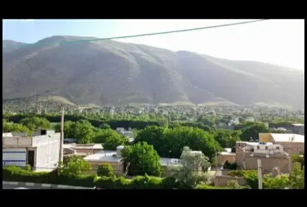 سوئیت با چشم انداز شهر