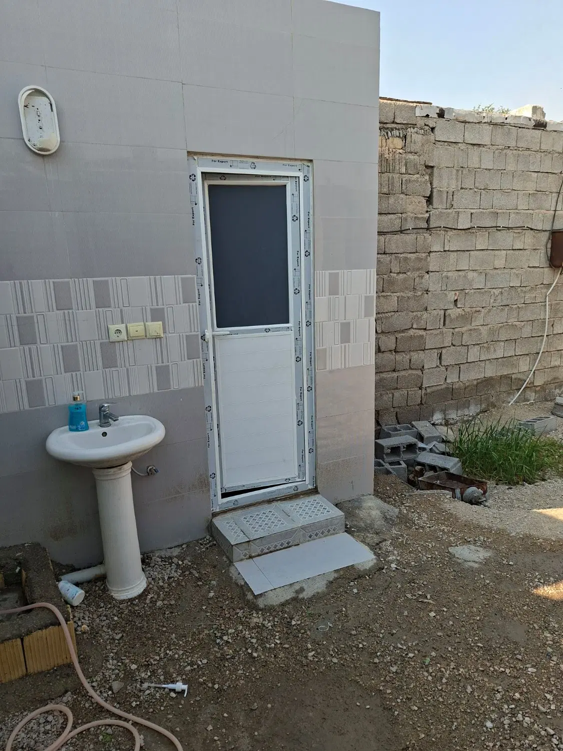 ملک تجاری و مسکونی سند دار ایسین سرریگ دوم