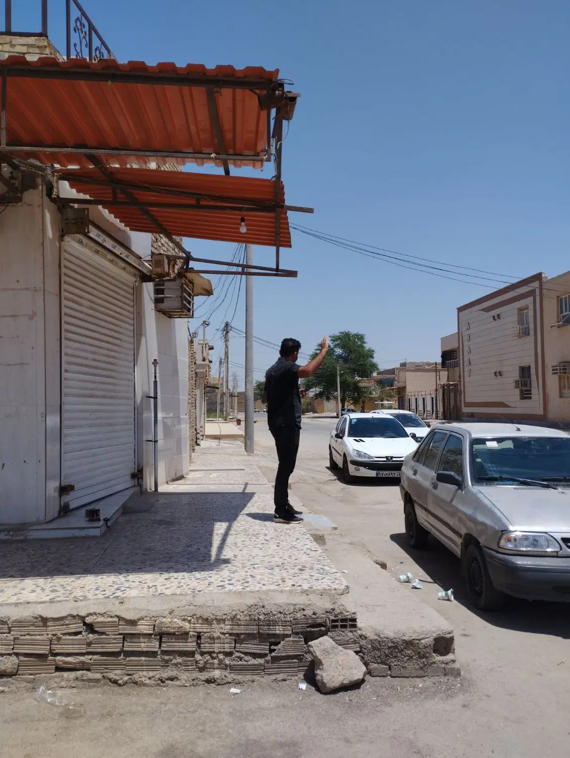 مغاز دو نبش