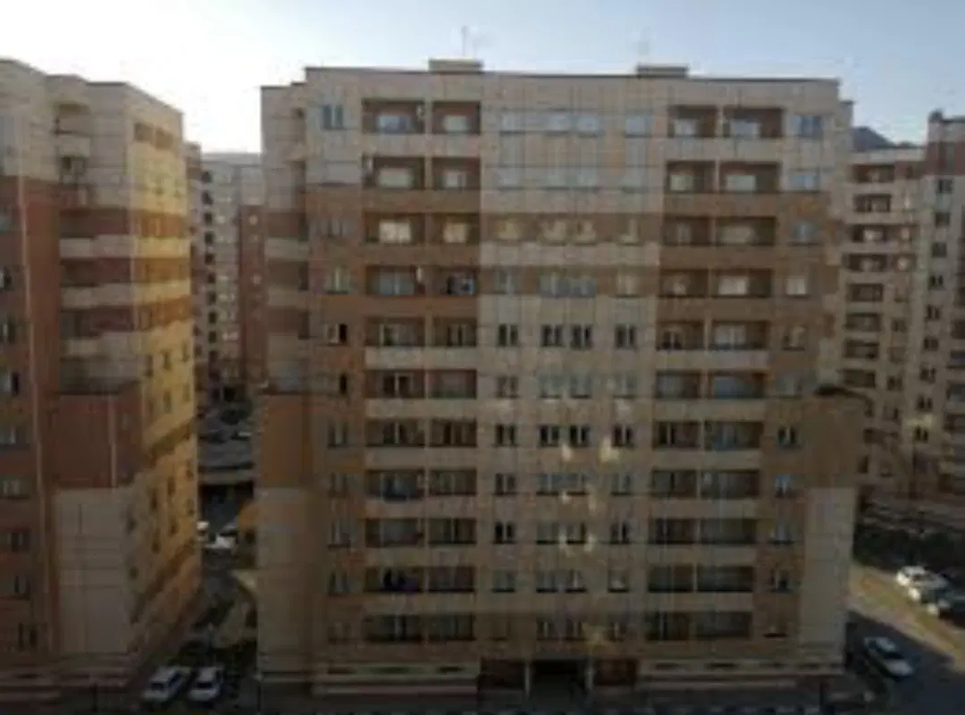 آپارتمان ۹۰ متری کوی کوثر