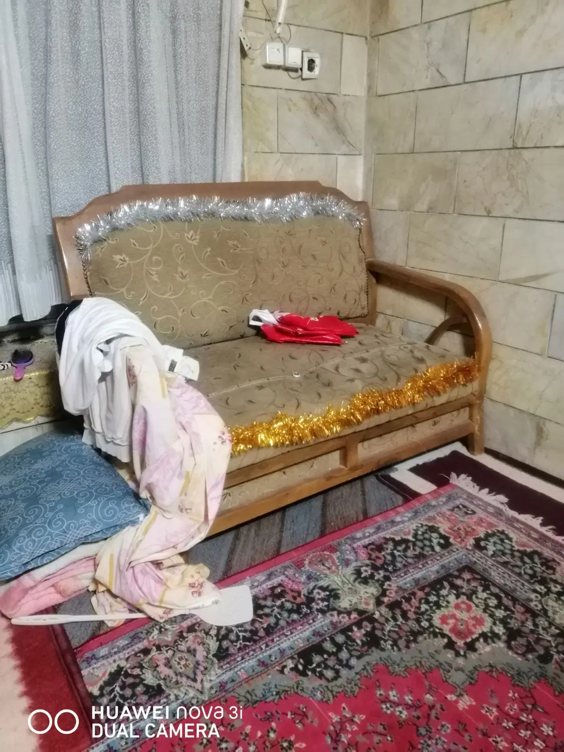 سلام به یه هم خونه احتیاج دارم