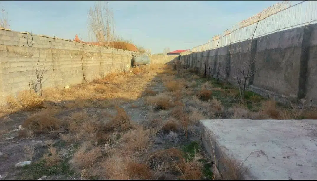 زمین در اول شاهنامه