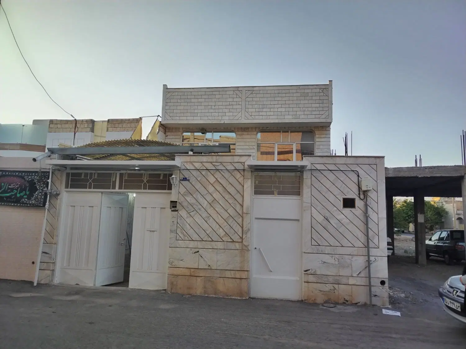 خانه دو طبقه شهدا غربی