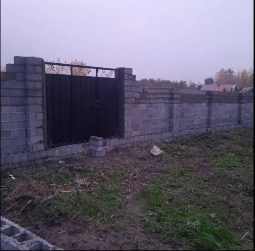 ۴۴۰ متر زمین سنددار شهری مسکونی چهاردیواری