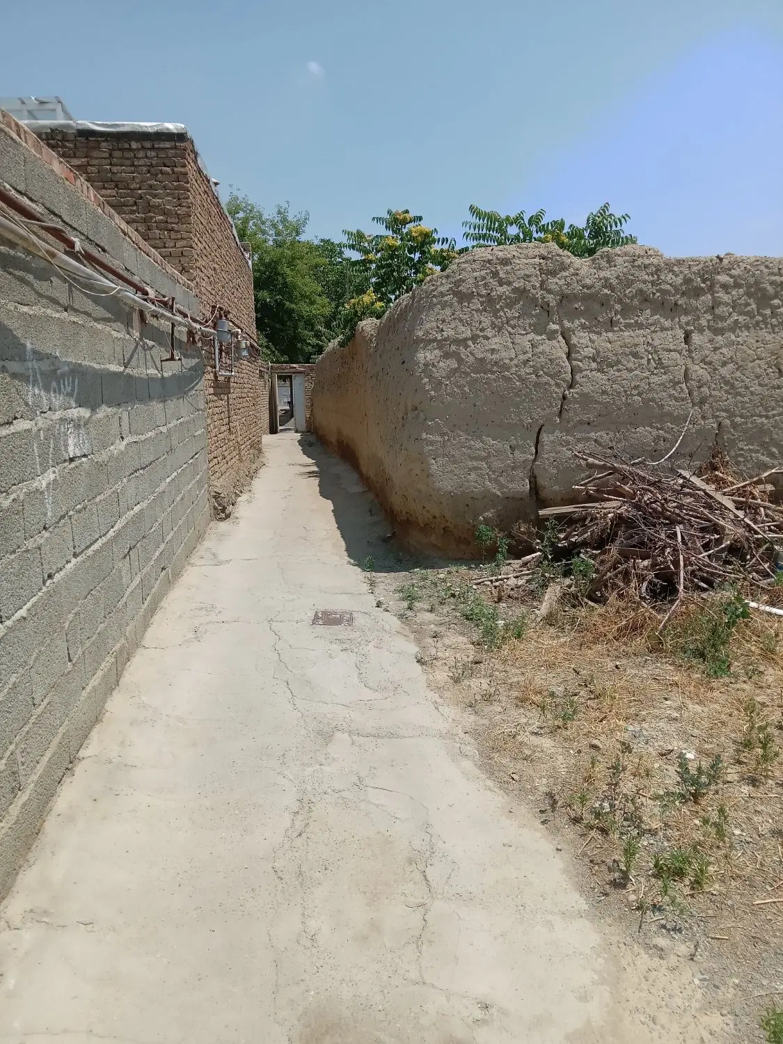 زمین  ۹۶متر داخل ساخت در تازه شهر