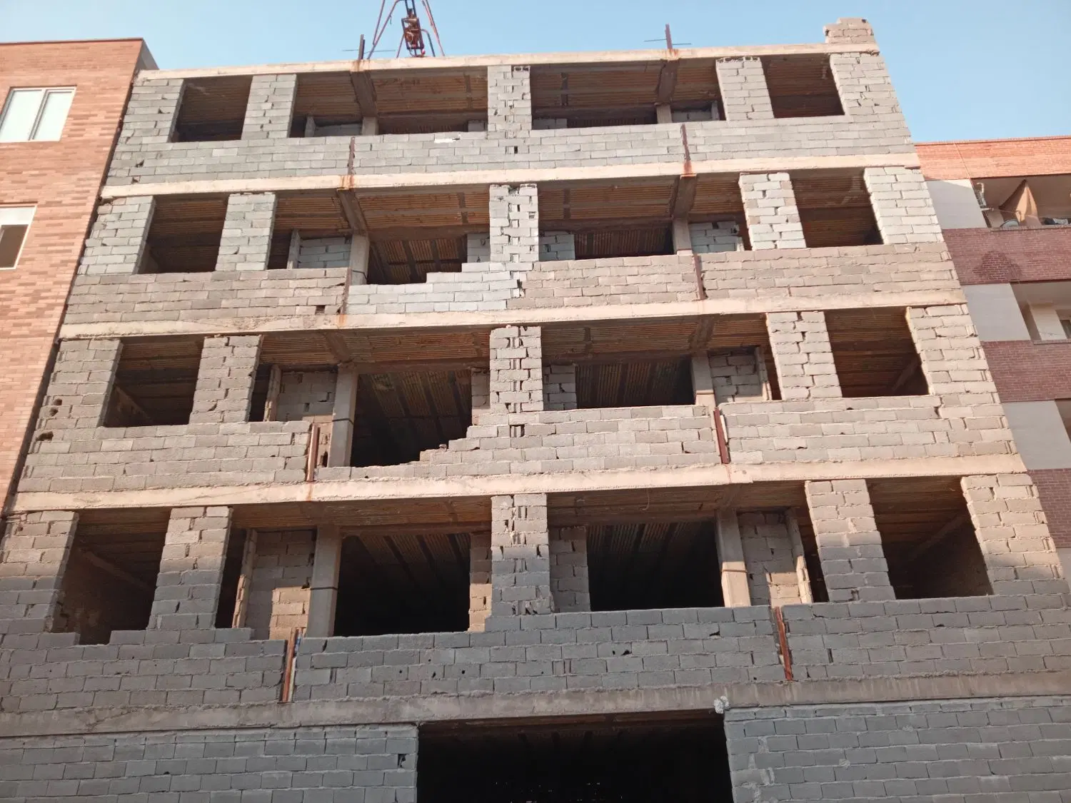 واحد در حال ساخت، سپیدار