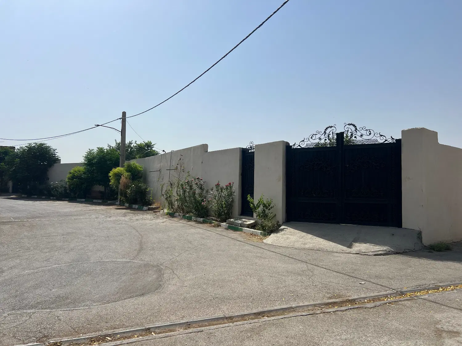 خانه ویلایی ۲۰۰۰ متر