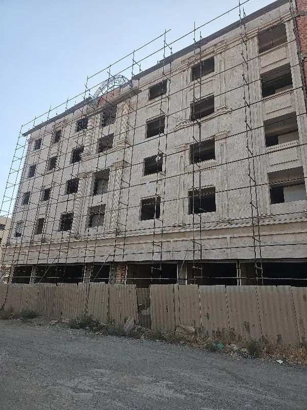 فروش زیر قیمت تجاری ۳۰ متری کمالشهر شهرک نیکان