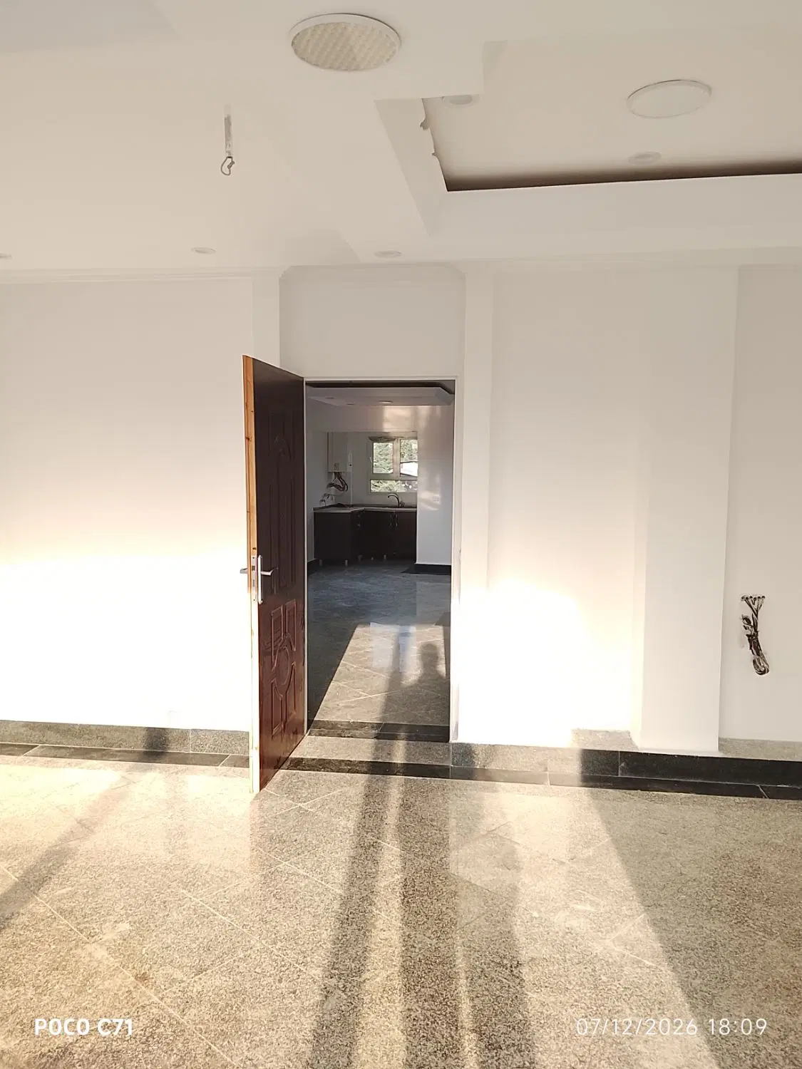 ۸۰ متر با سند تک برگ اداری