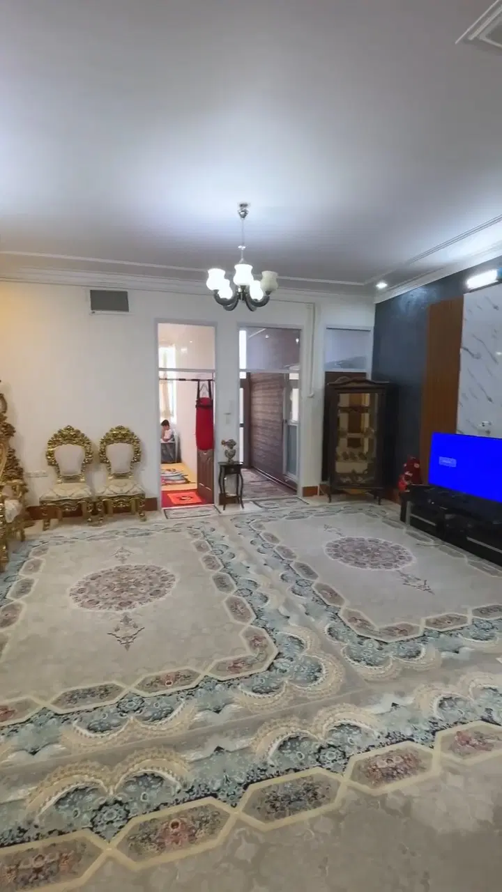 مسکونی دو طبقه ۱۶۰ متری خیابان پارساییان