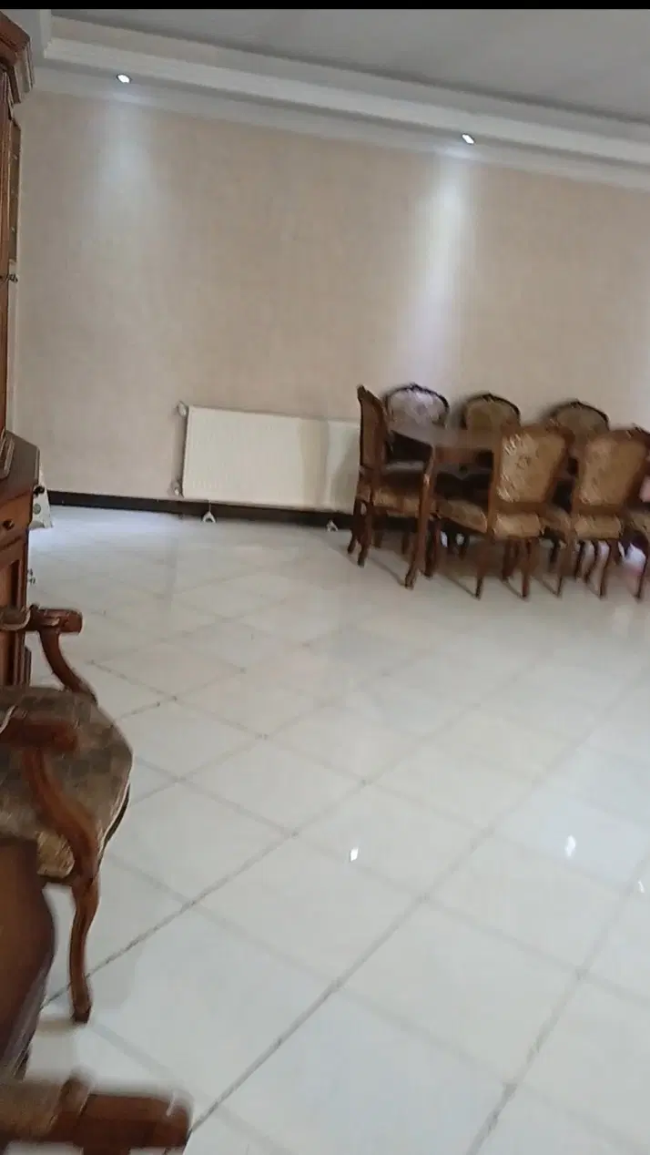 آپارتمان ۹۲ متر ۴۵ متری زرند