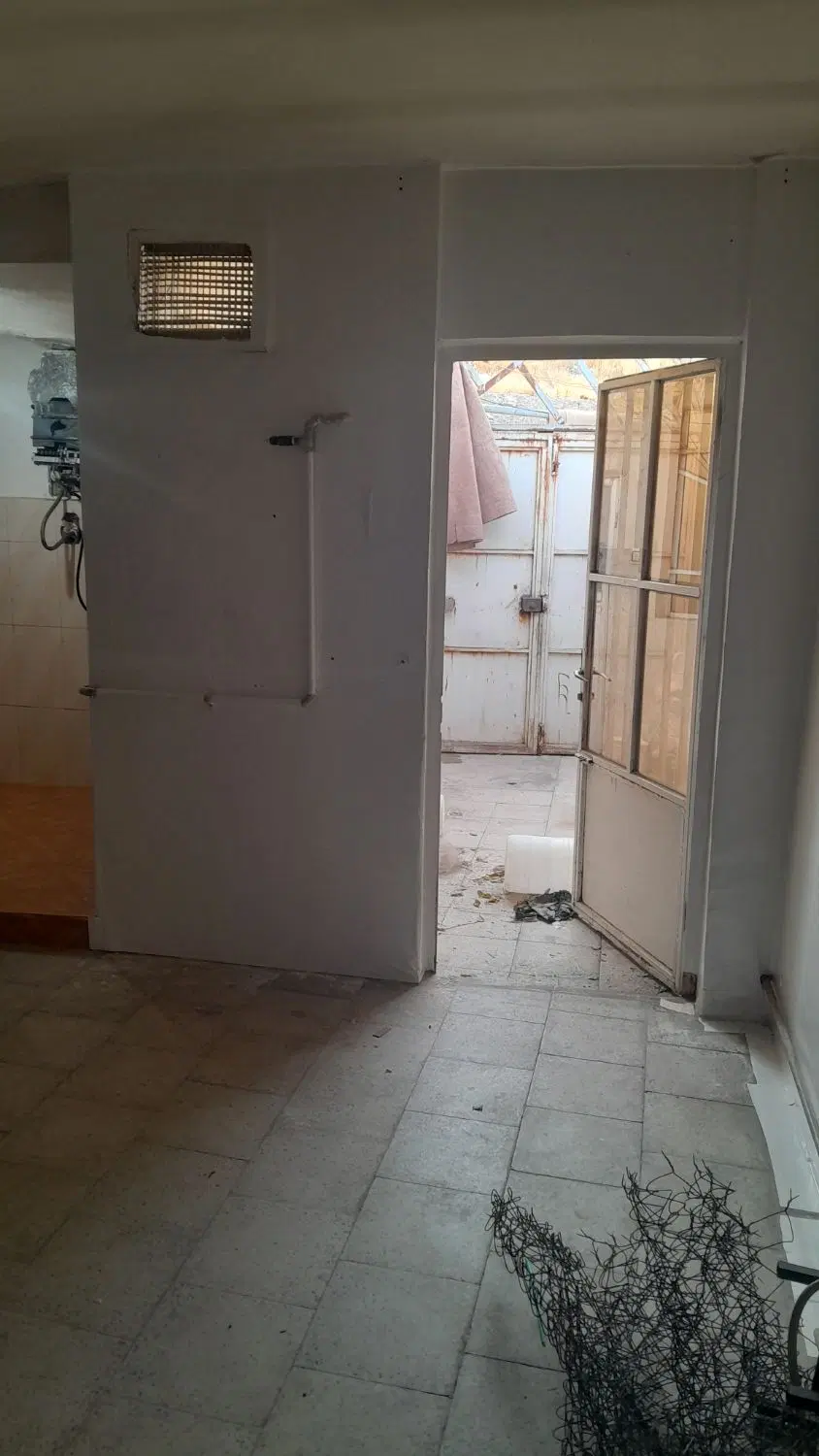 اجاره ای در حصار خط 4