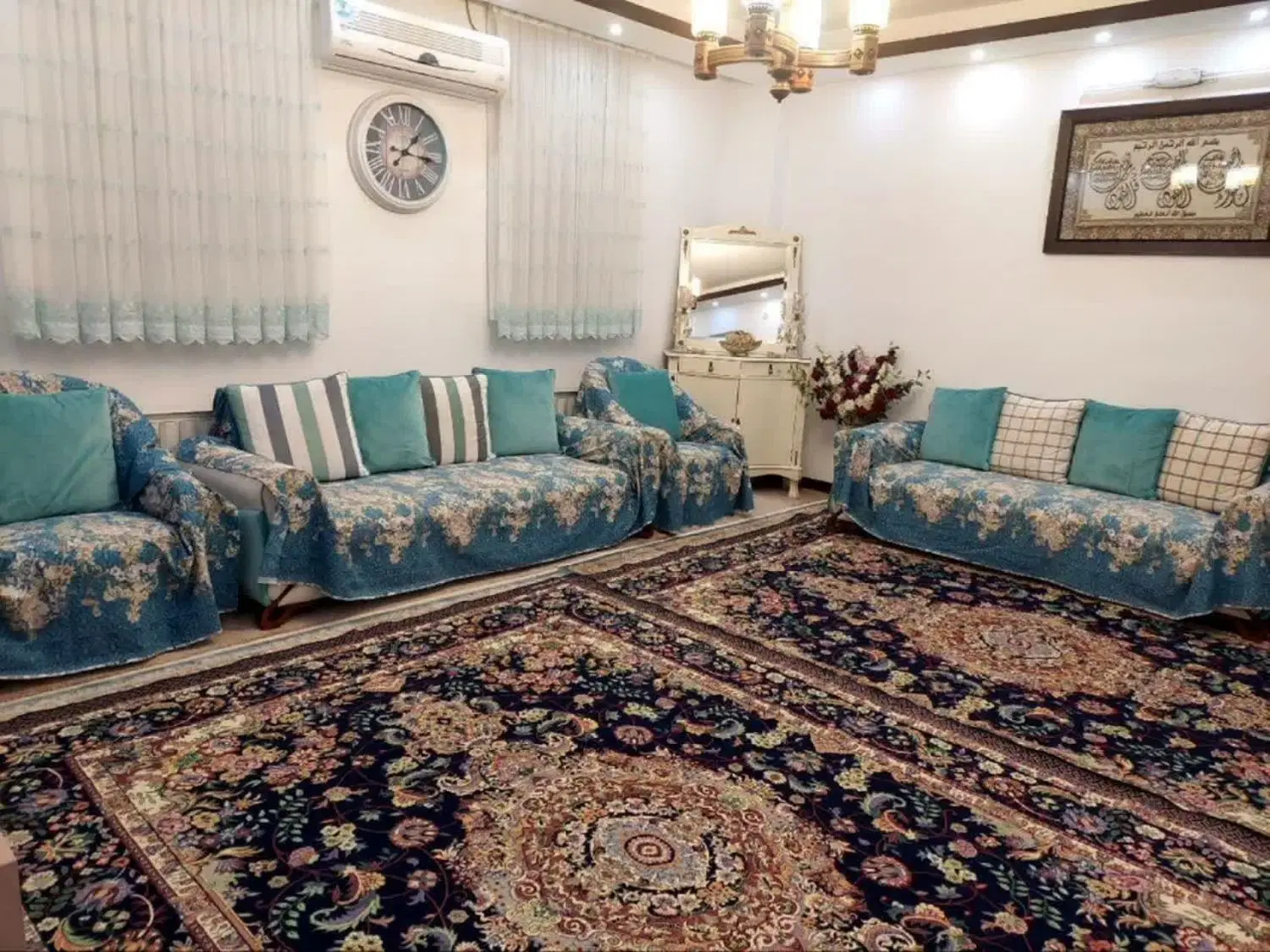 واحد۷۸ متری استقلال