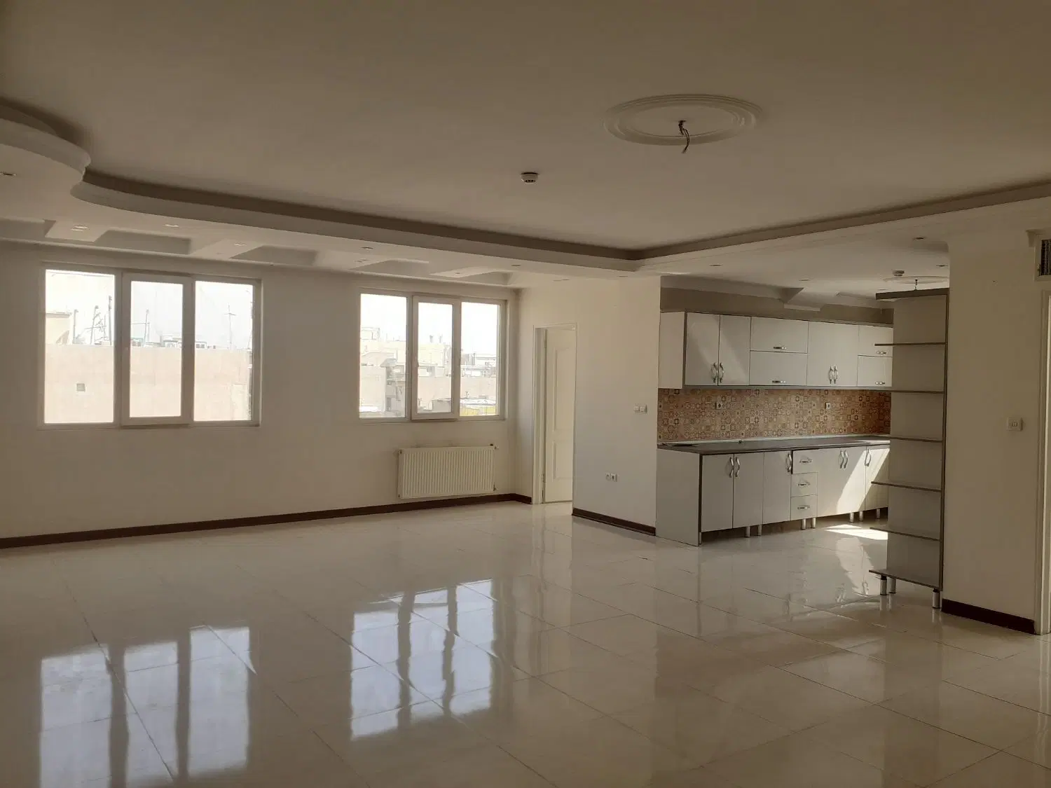 ۱۱۰ متر دو خوابه فول امکانات خ هاشمی قصرالدشت