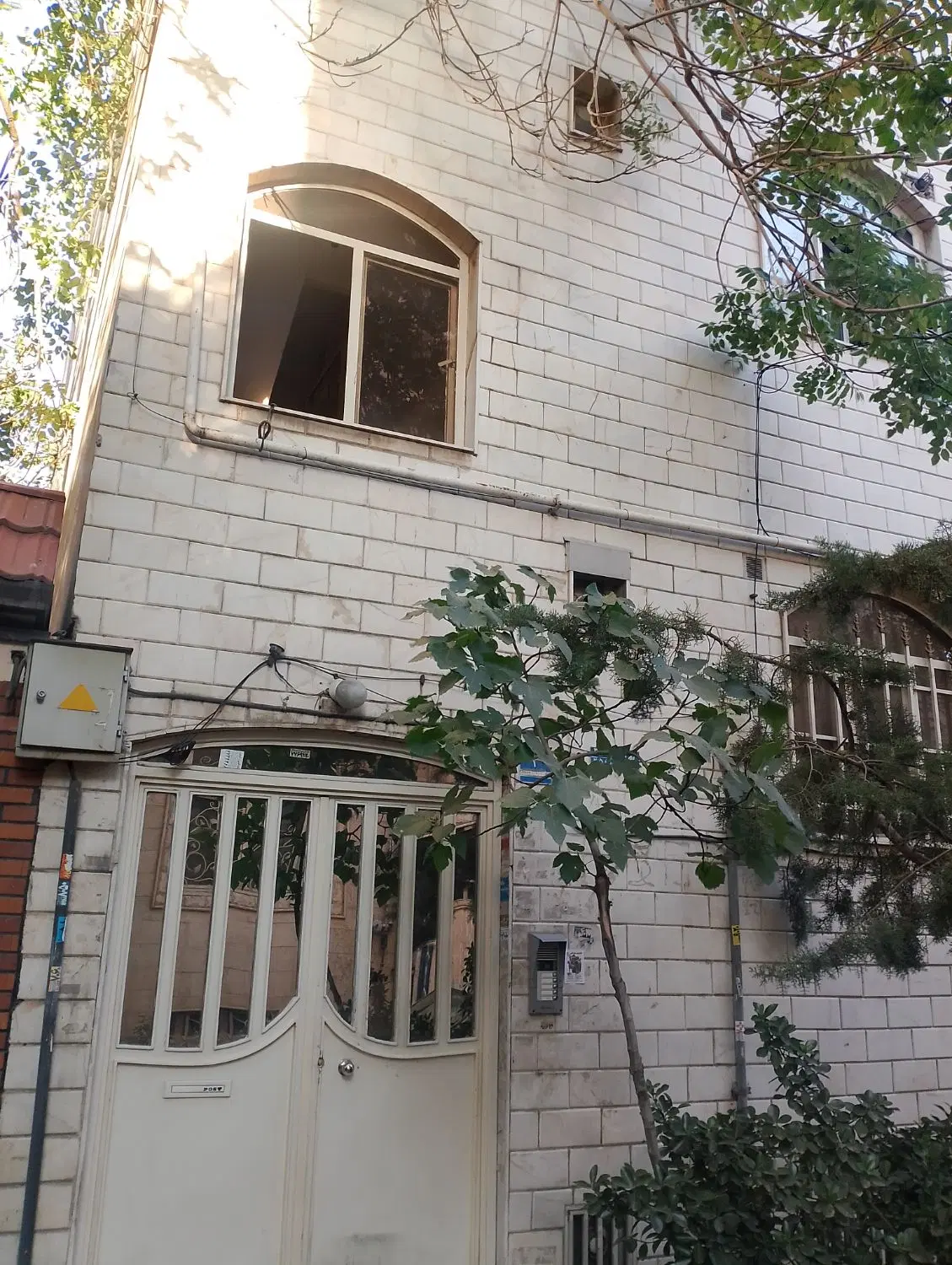 کلنگی ۱۲۰متری ۱طبقه ونیم _ملک جنوبی