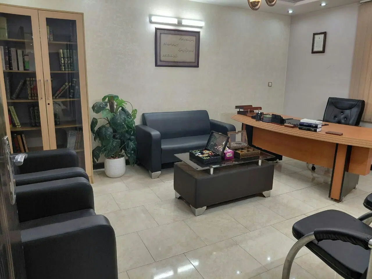 اجاره یک دفتر برای شغل وکالت در روزهای فرد