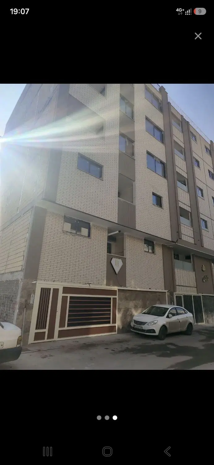 فروش منزل ویلایی دونبش درب حیاط.