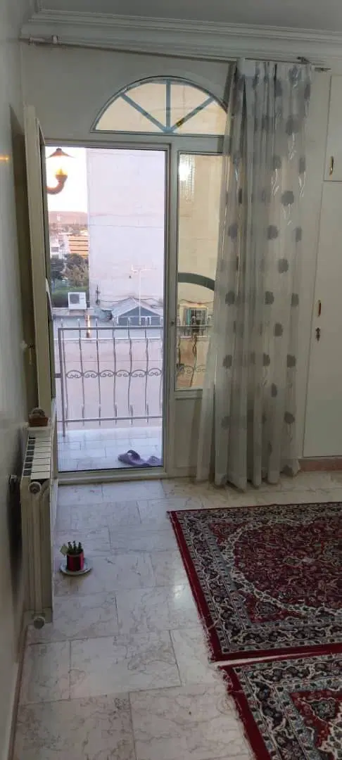 ۸۰ متر دو خواب تاپ لوکیشن تهرانپارس(فلکه اول)