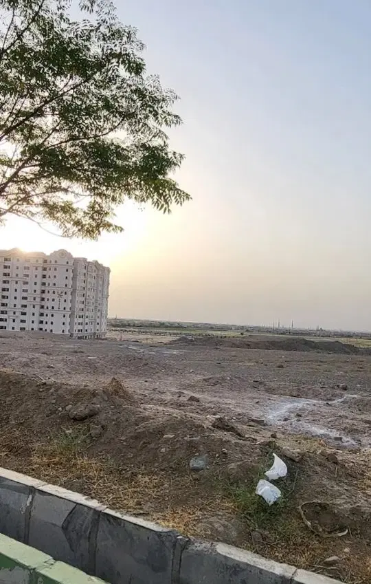 زمین ۱۴۵ متری  کنار برج سپید با قیمت مناسب