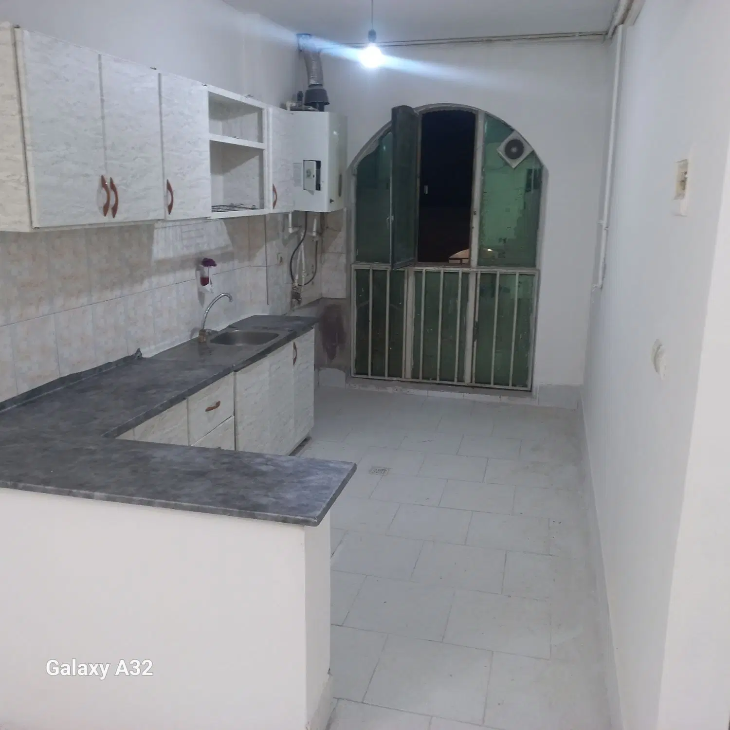 آپارتمان ۶۵متری_ حاشیه ۲۰متری