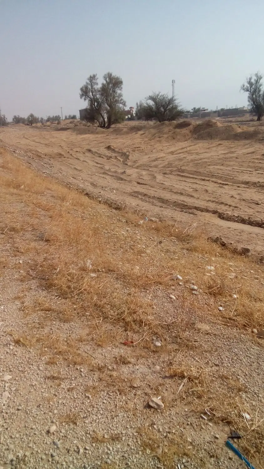 زمین ۲۲۰ متر