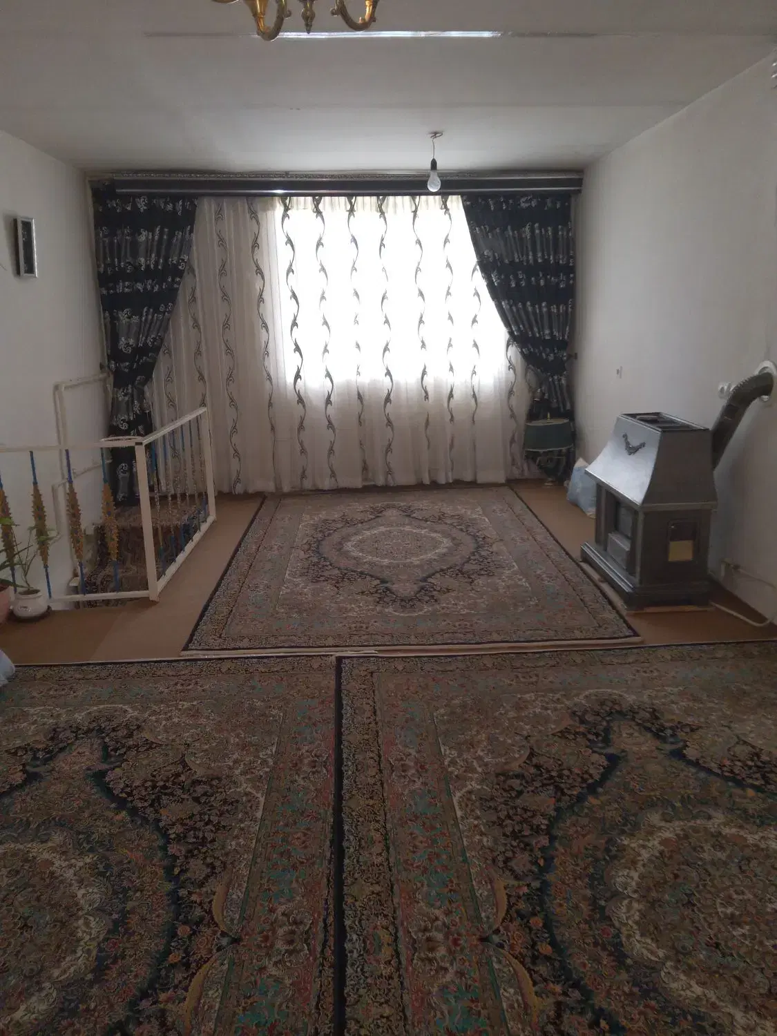 خانه دوطبقه دربارنج