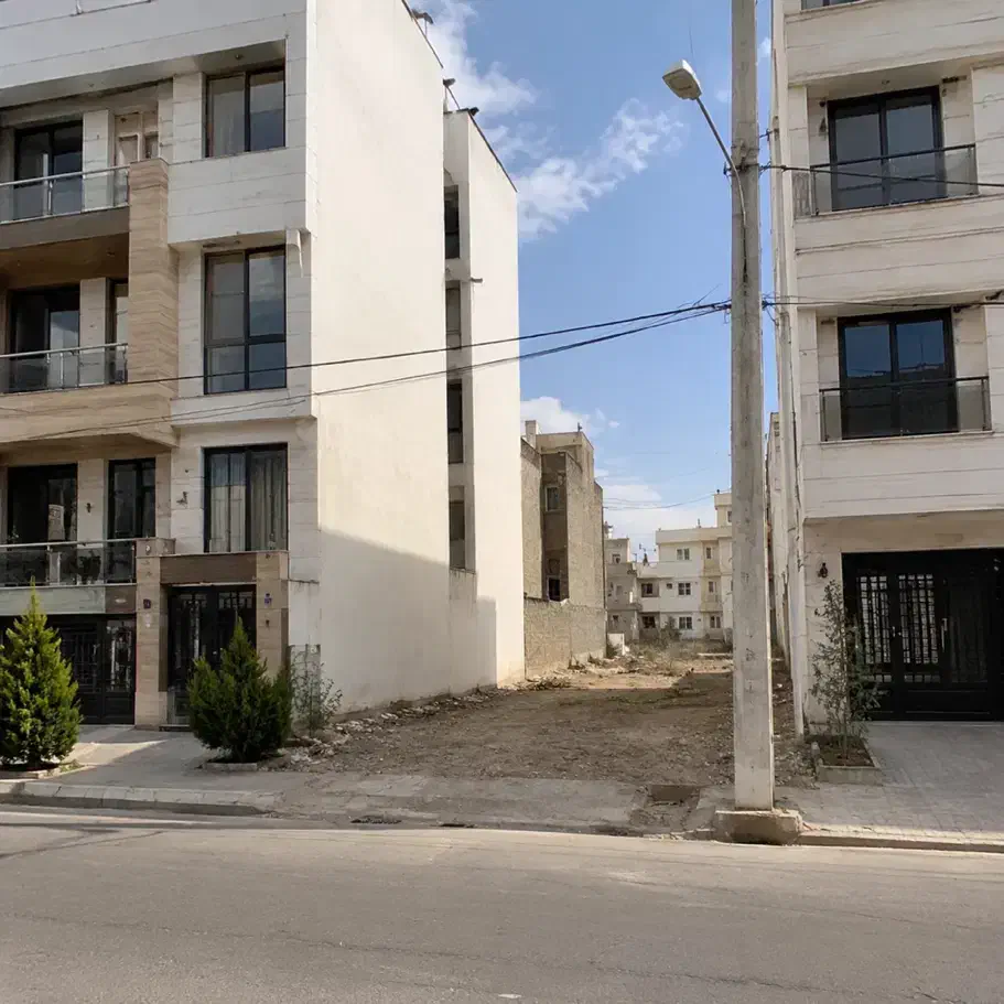 زمین فروشی،۲۰۰ متر، سهم خدمات پرداخت شده