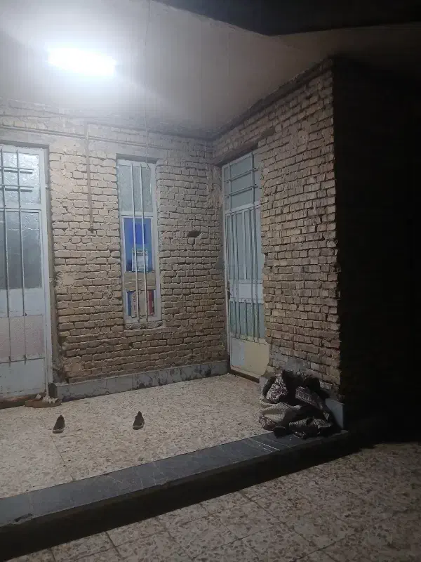 خانه ویلایی  ۲۵۰ متر