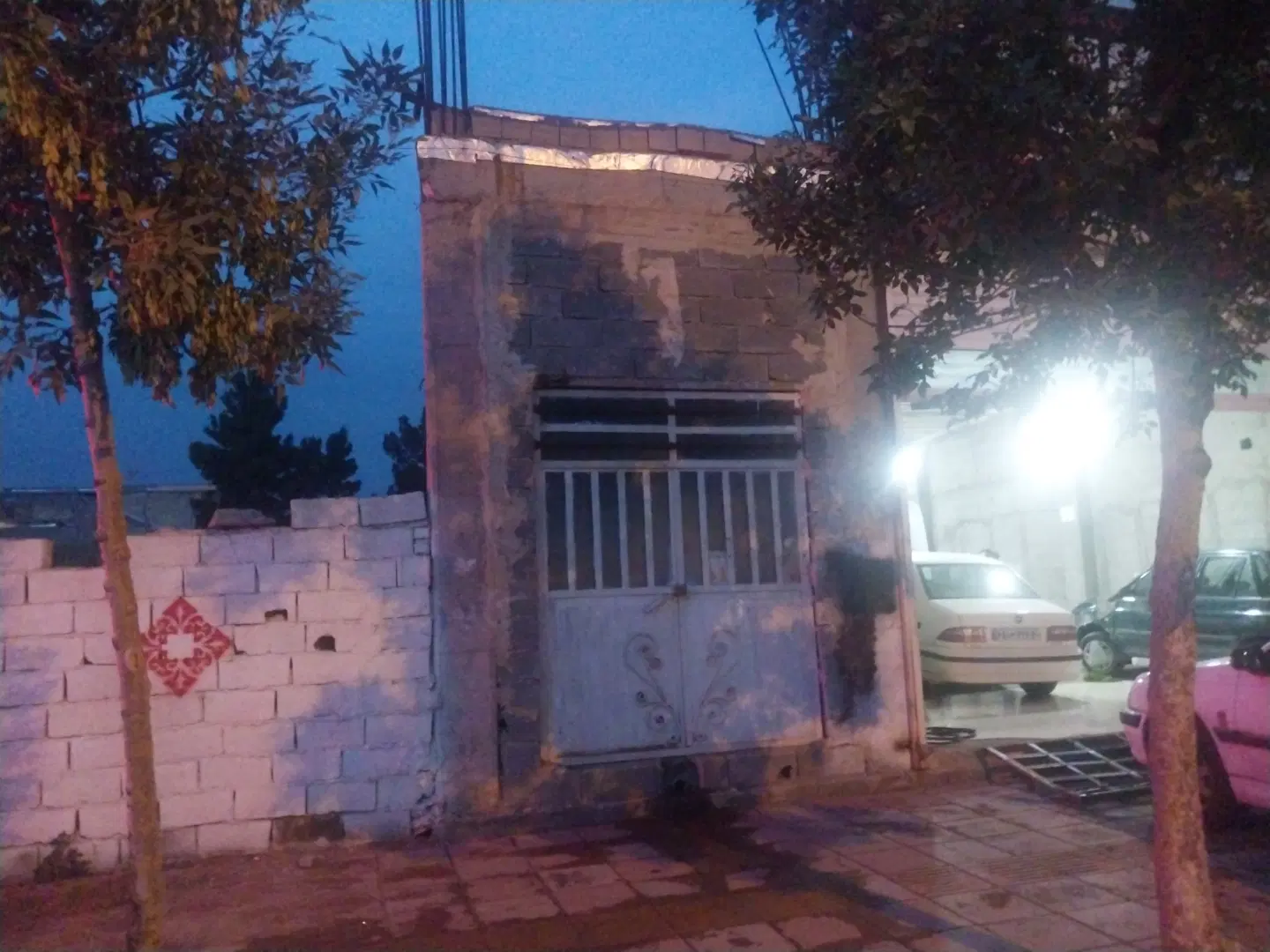 مغازه ۳۰ متری با برق ۳ فازبحر بلوار وللفجر