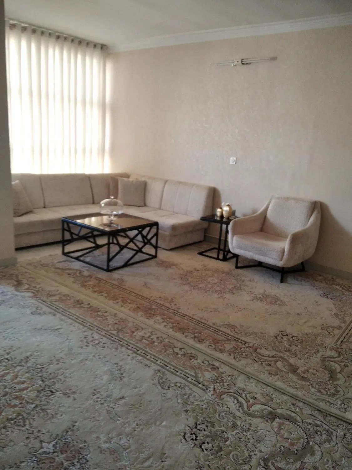 واحد 67 متری ابتدای خیابان ستاری