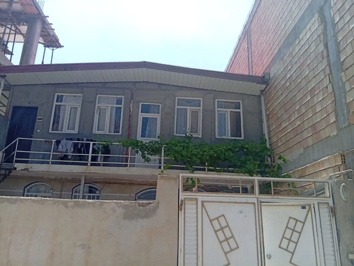 فروش خانه سه راهی شهرک شهریار