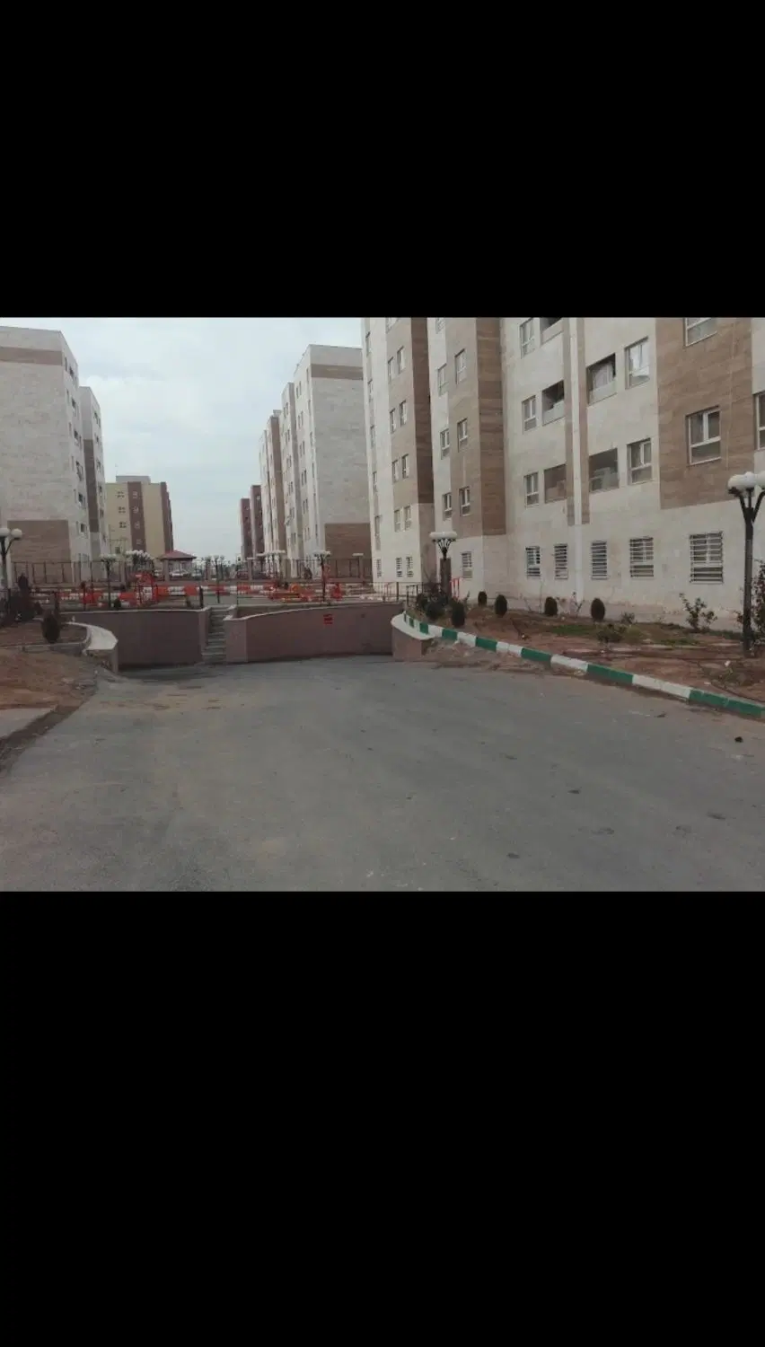 واحد زیبا ۱۰۰ متری در شجاعت