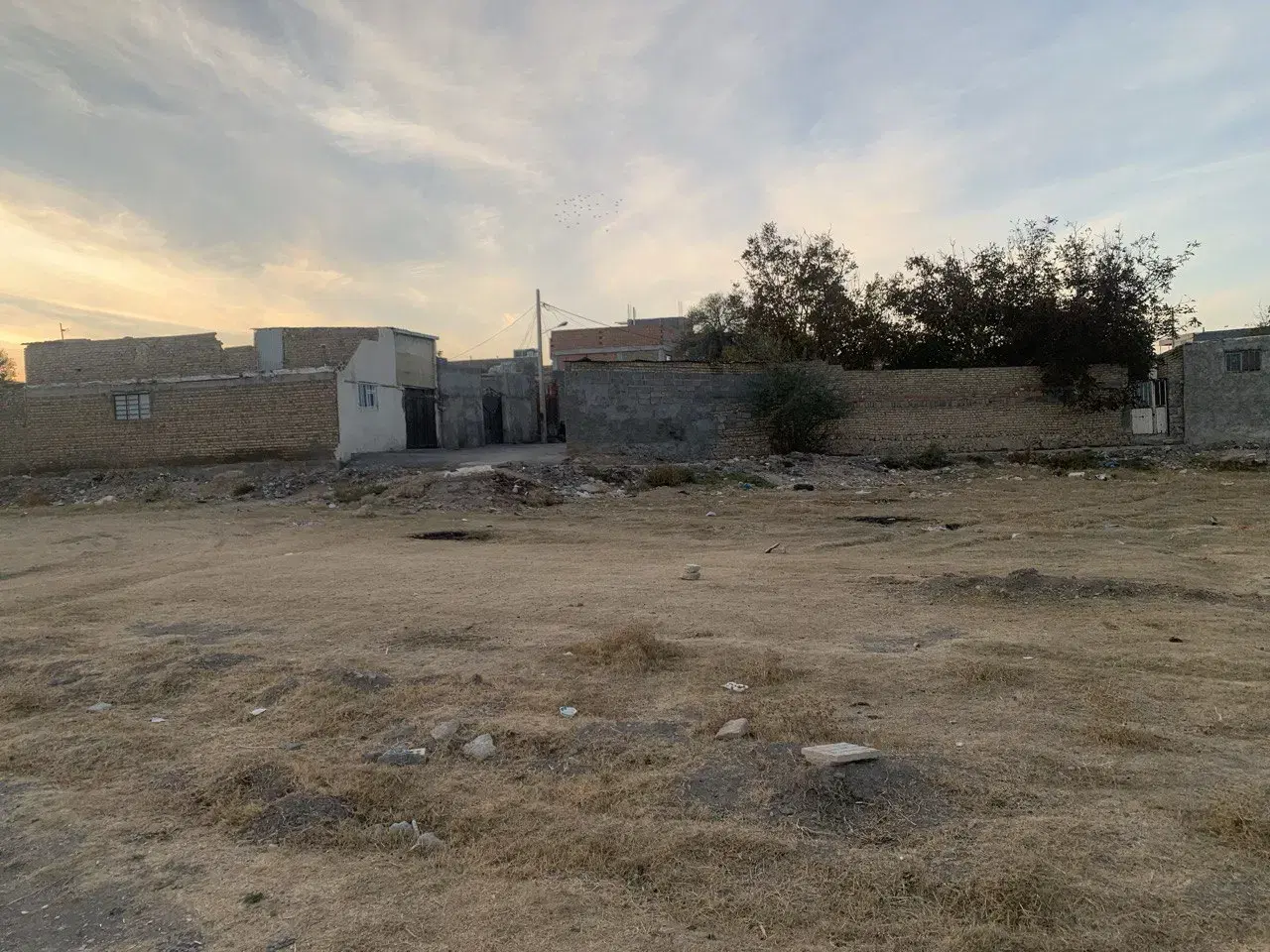 زمین ۱۸۰ متری