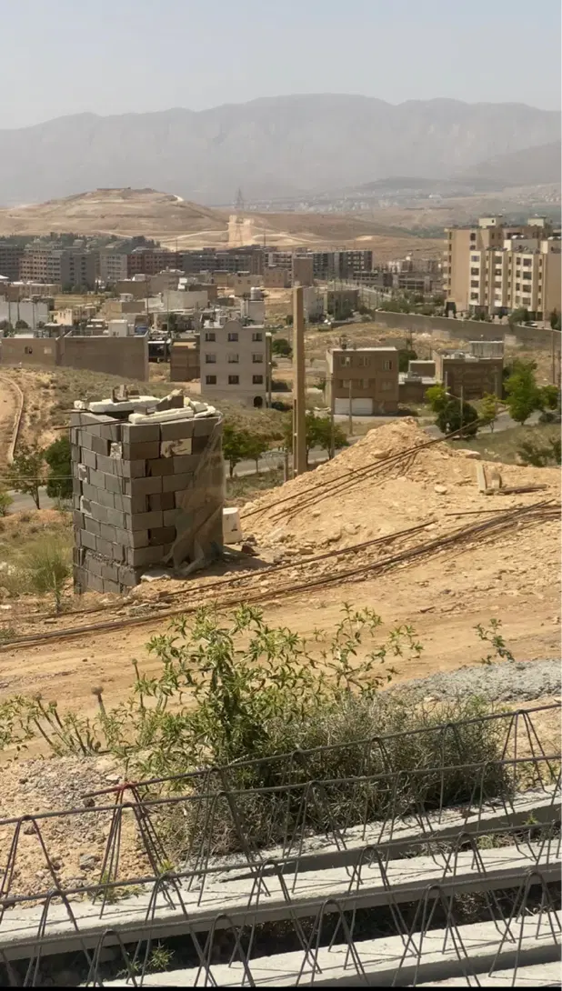 زمین صدرا