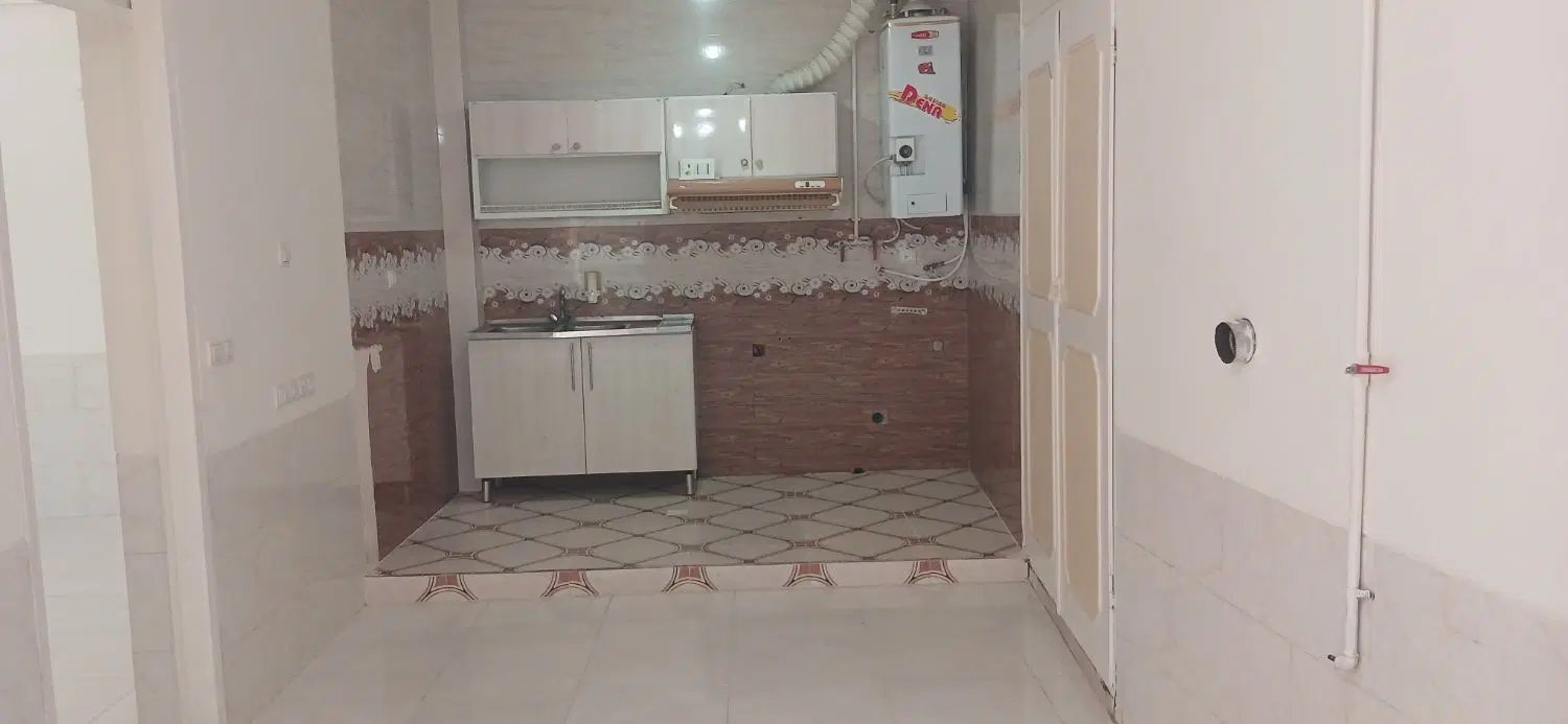 منزل نوساز همکف یک خوابه تخلیه