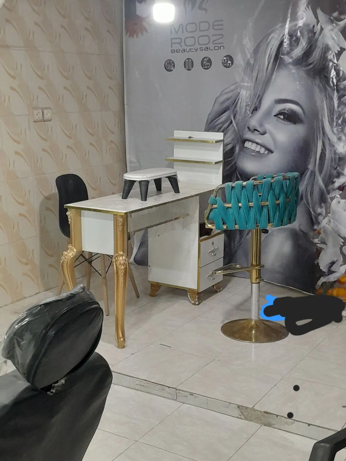 اجاره ی میز ناخن فقط ماهانه 700