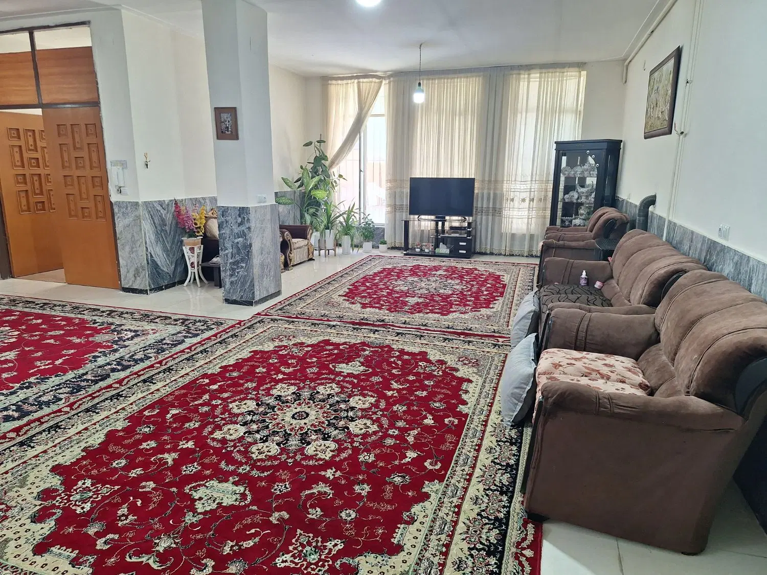 خانه ویلایی ۳۰۰ متری شهرک شهید باهنر(آناهیتا)
