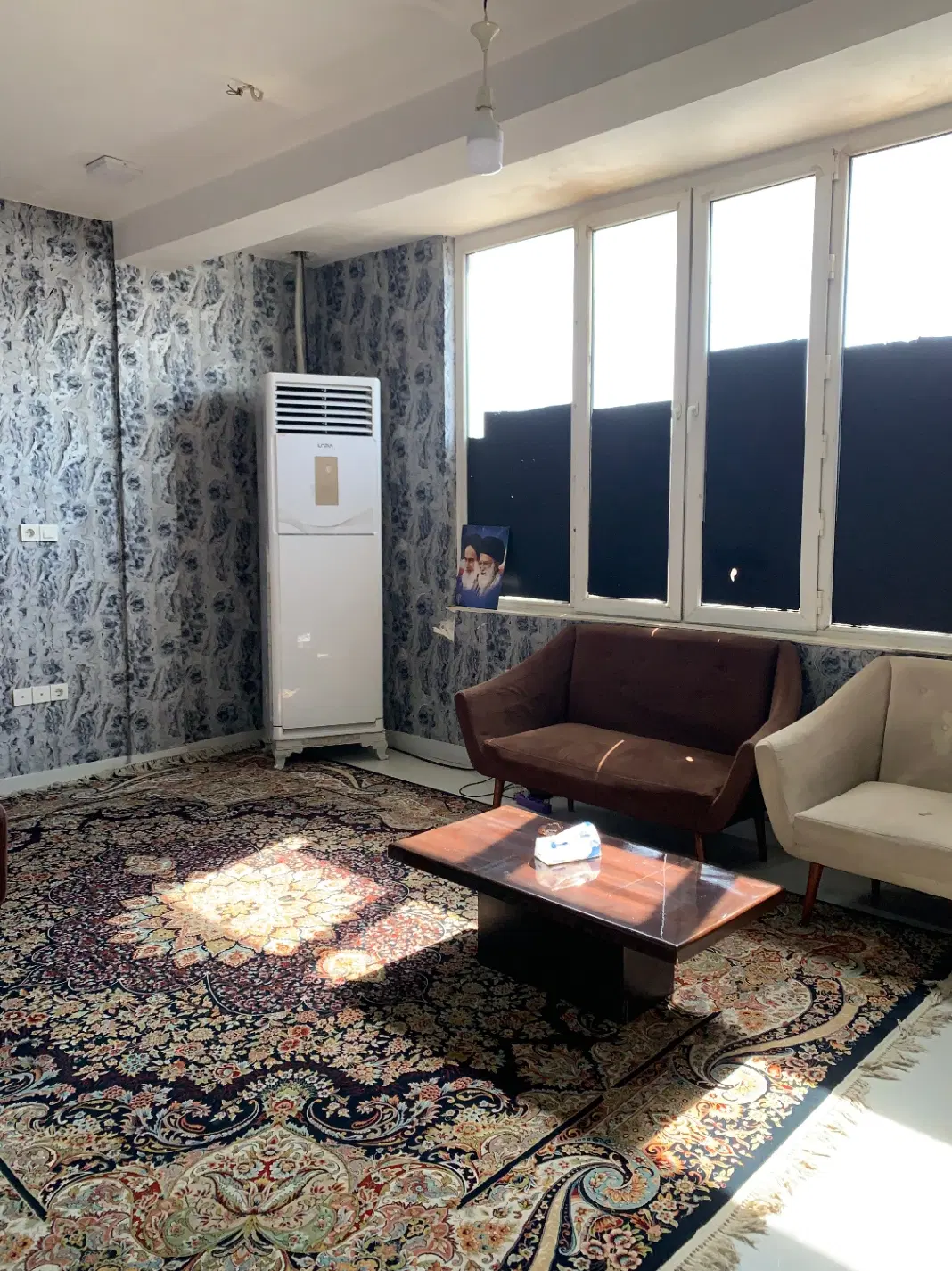 ۶۰ متری طبقه سوم اصلی نادری کرایه