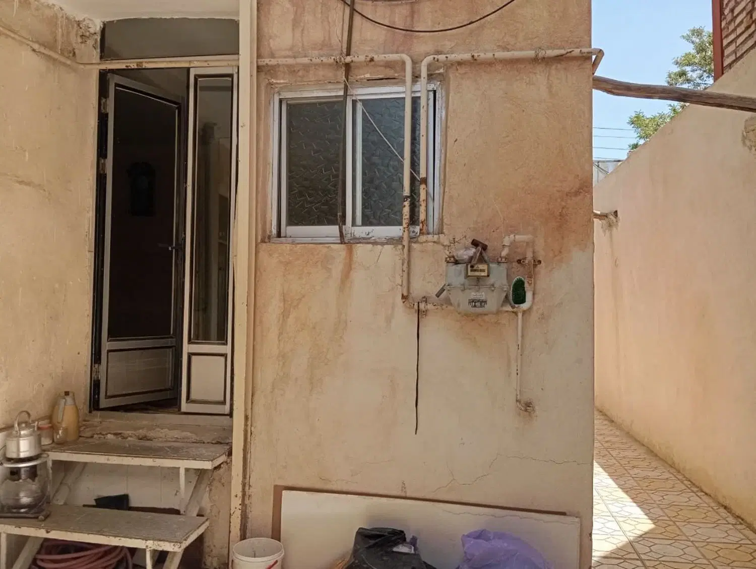 ‌۲دهنه مغازه به همراه منزل ویلایی