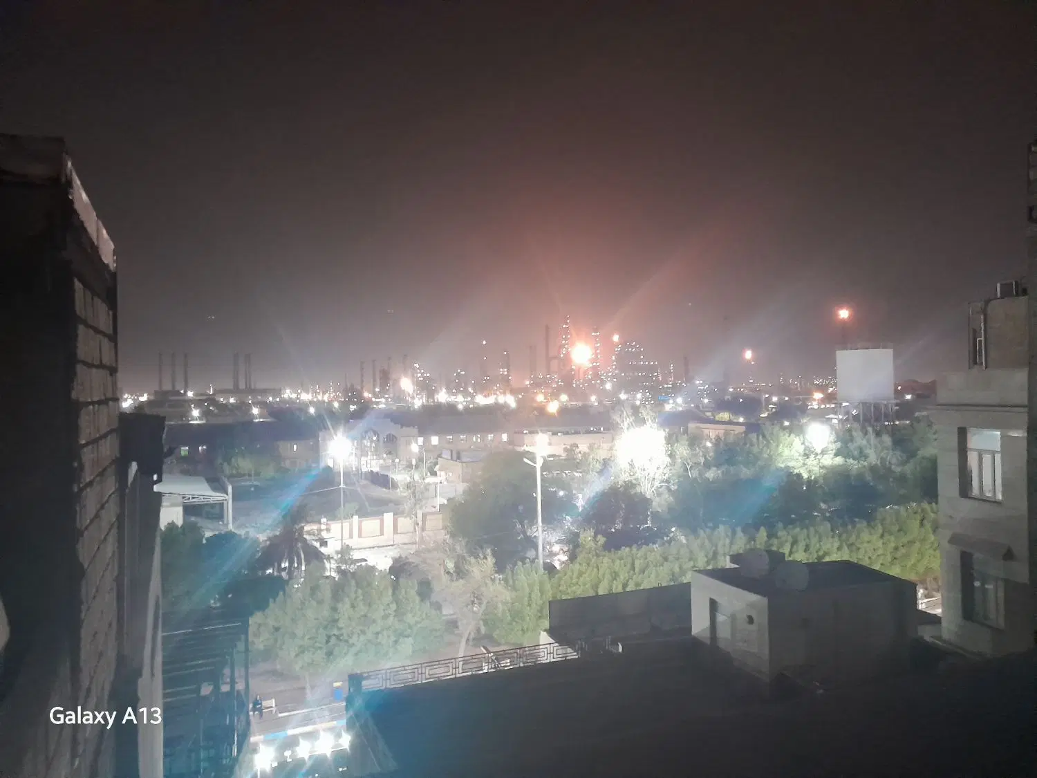 ساختمان تجاری مسکونی نانوایی