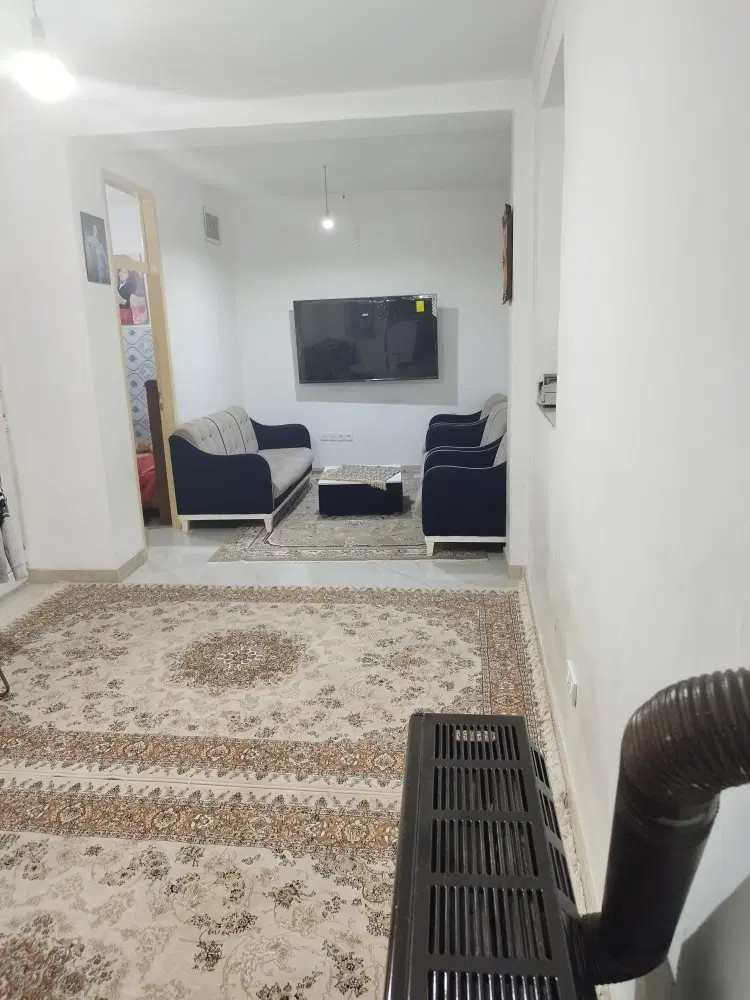 خانه فروشی در باریکه کوچه‌ی شکری