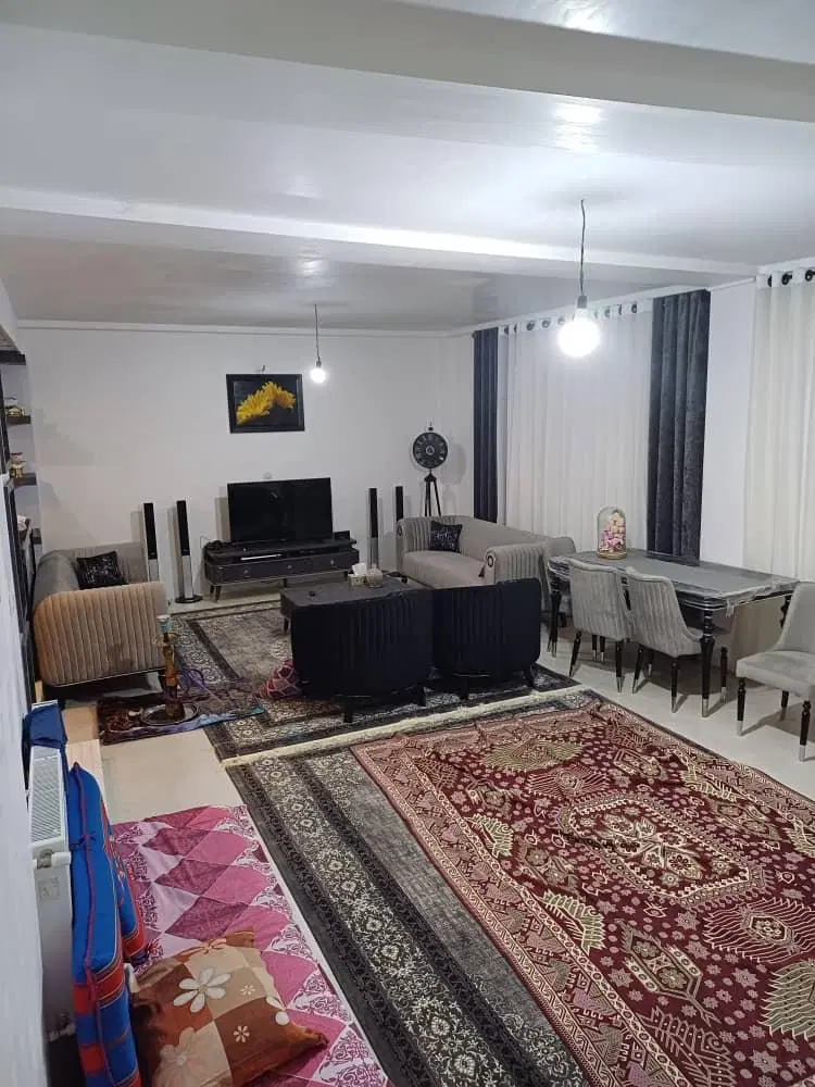 آپارتمان دو‌خواب ۹۰ متری مسکن مهر صدرا سند ملکی