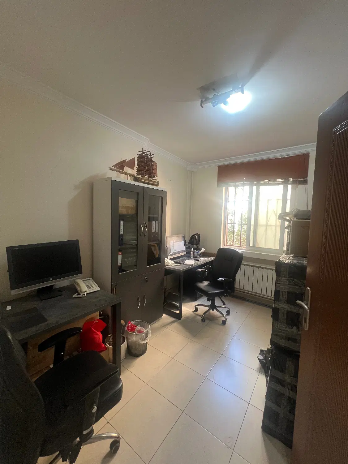 سند اداری خیابان مطهری خیابان ازادی پلاک ۵۳ طبقه۳