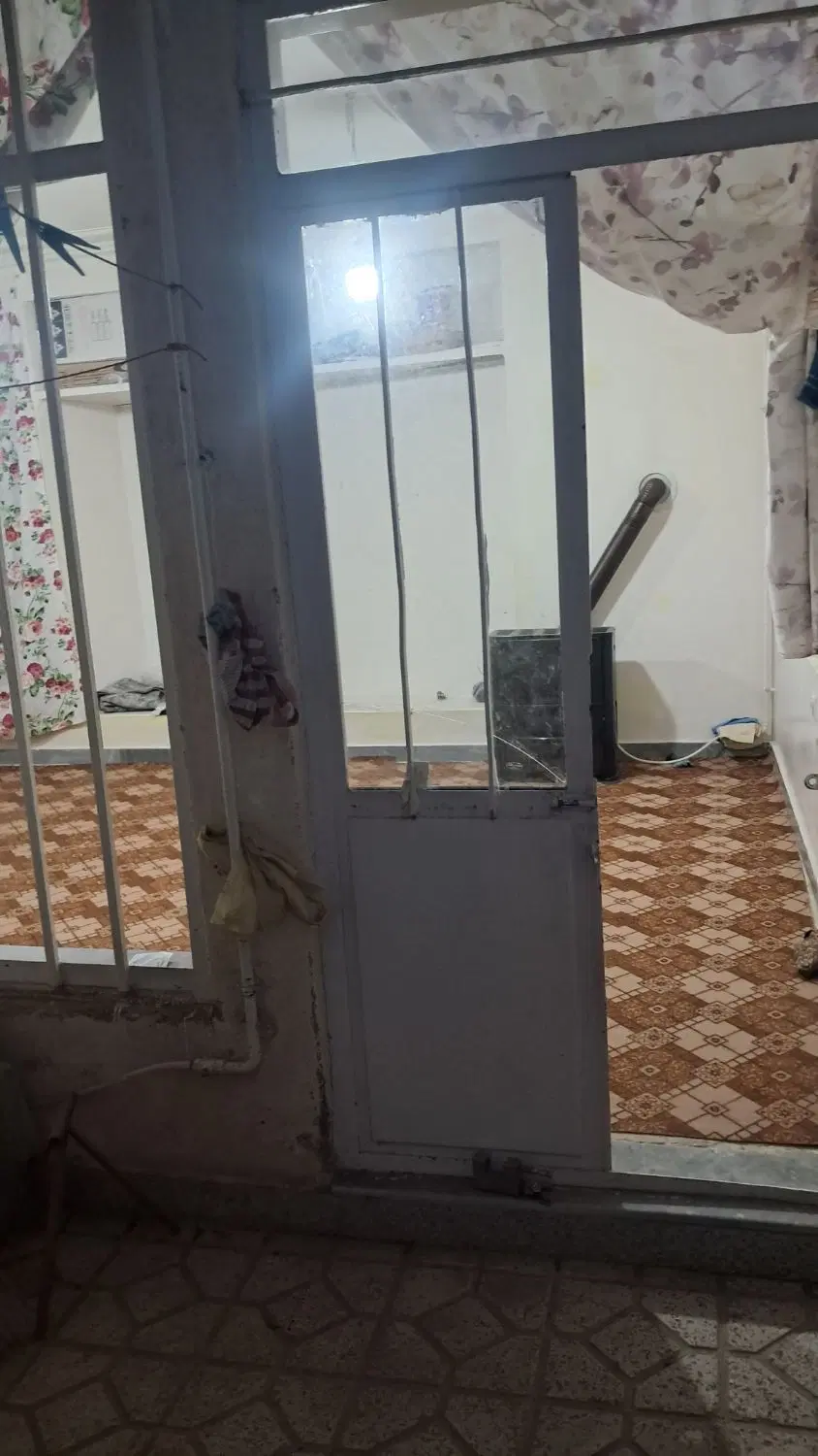 حیاط مسکونی تیراهن ۵۰متر در خلیل آباد