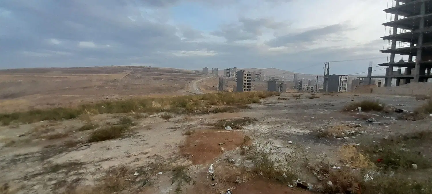 زمین۲۰۰متر جنوبی پارک جنگلی پرواز