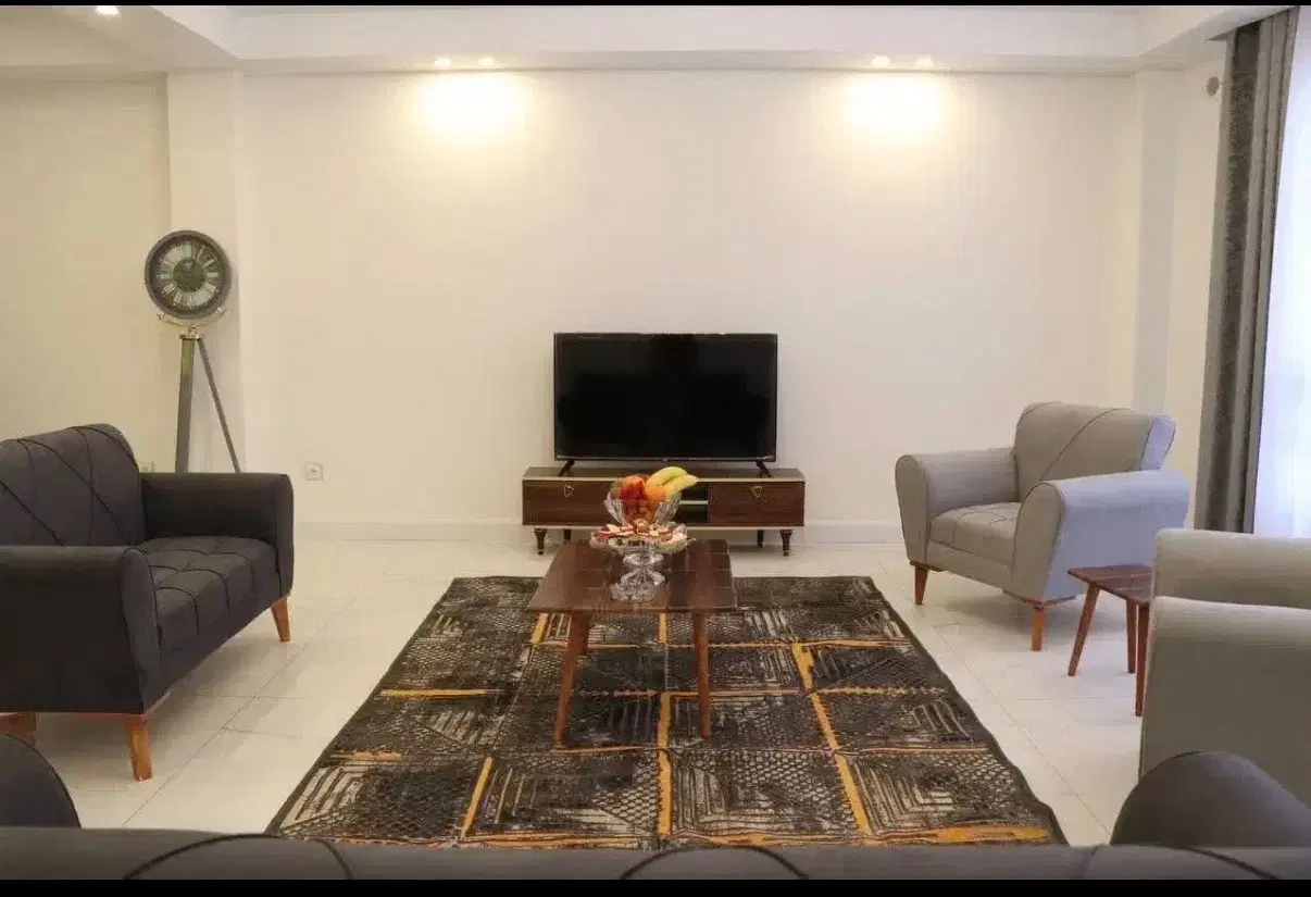 نیازمند هم خونه