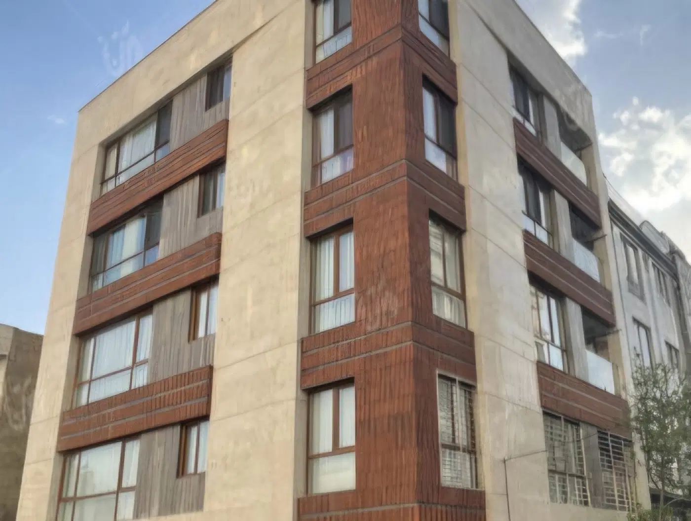 آپارتمان مسکونی 140متری نواب صفوی