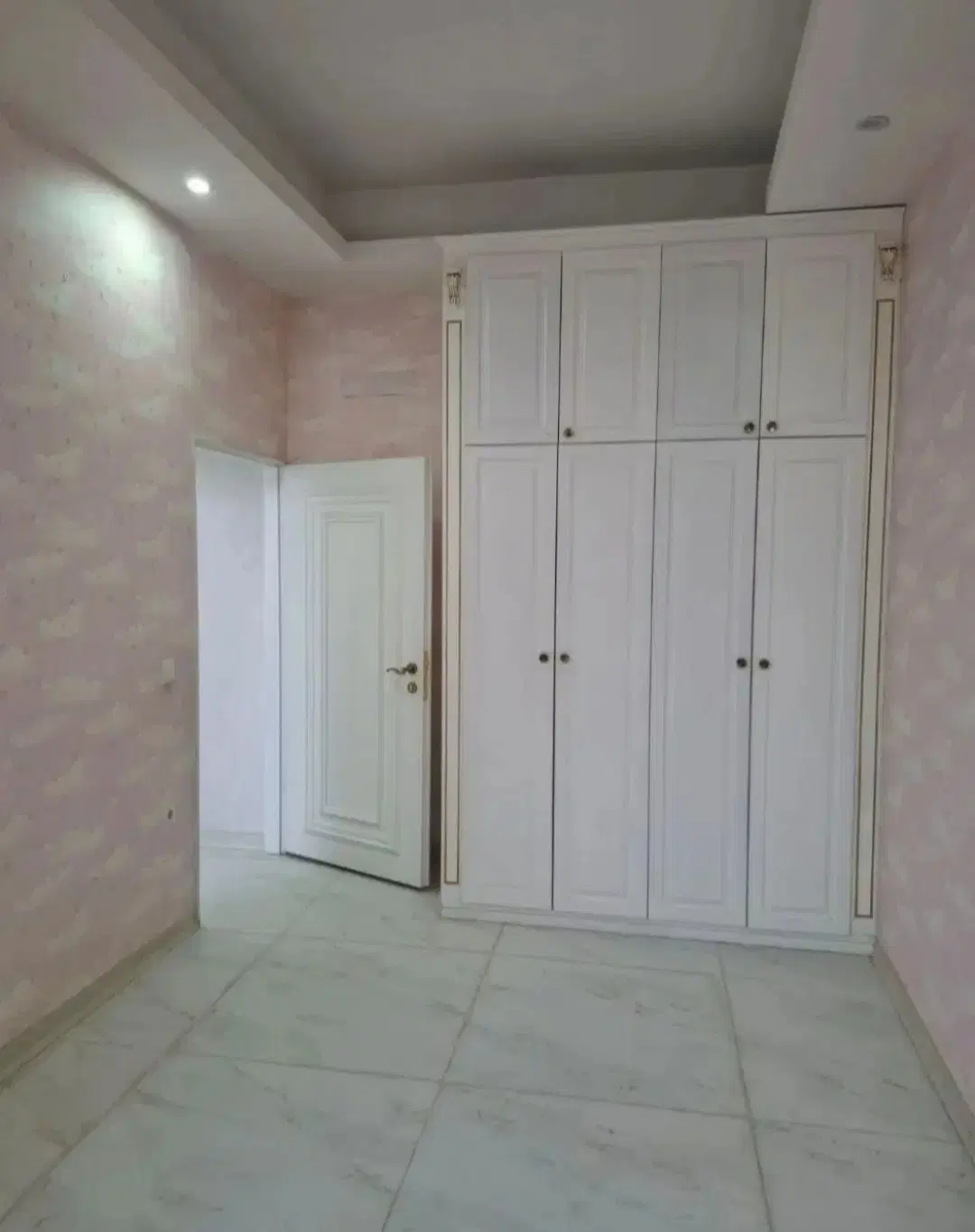 رهن و اجاره ۱۷۰ متر ۳ خواب در پونک & ایــوانـکـ